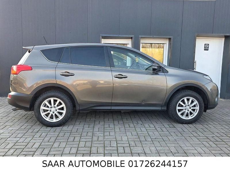Gebraucht Toyota RAV4 Executive 151 PS (111 kW) 2014 Braun SUV