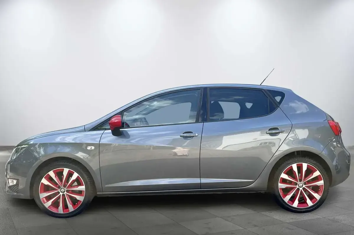 Używany Seat Ibiza FR 110 KM (80 kW) 2017 Szary Hatchback