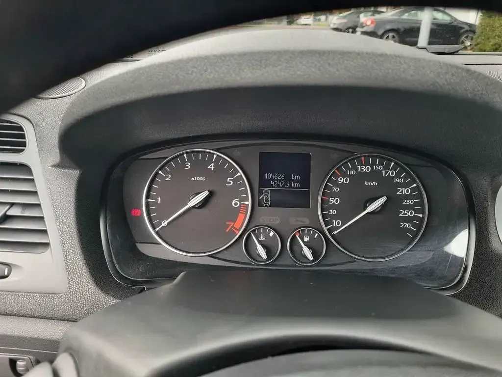 Gebraucht Renault Laguna Coupé Dynamique 170 PS (125 kW) 2009 Grau Coupé