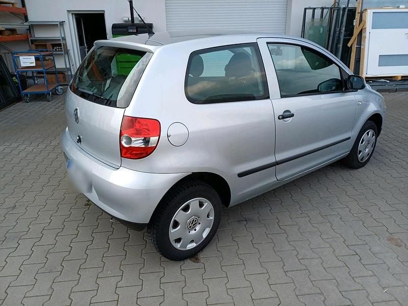 Gebraucht VW Fox 54 PS (39 kW) 2007 Silber Kleinwagen