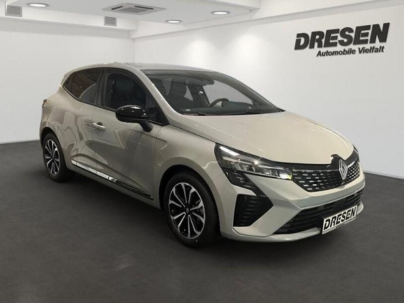 Neu Renault Clio V Techno 91 PS (66 kW) 2025 Grau Limousine