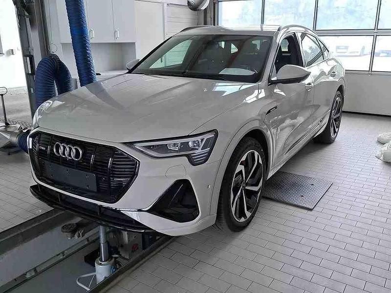 Siambeige metallic Gebraucht 2021 Audi e-tron Sportback S-Line SUV | 36.950 € (Superpreis) - Bild 1/2