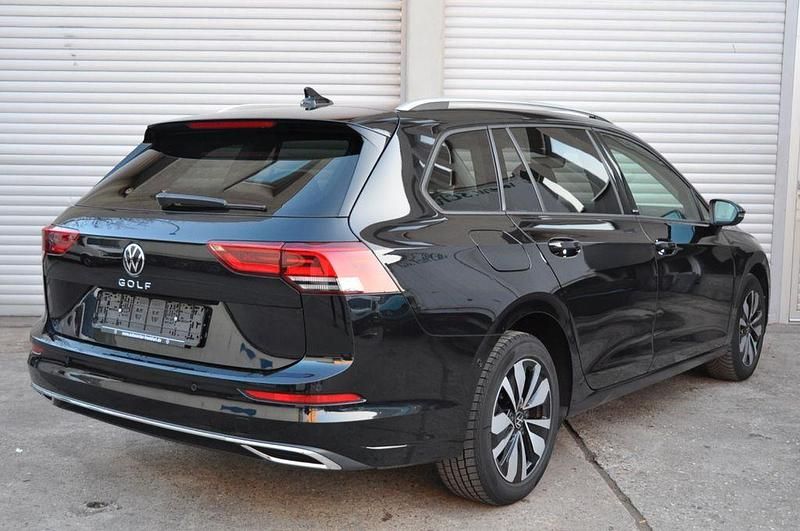 Gebraucht VW Golf VIII Move 150 PS (110 kW) 2024 Schwarz Limousine