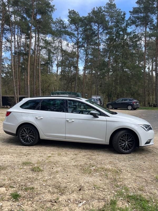 Gebraucht Seat Leon ST CONNECT 125 PS (91 kW) 2016 Weiß Kombi