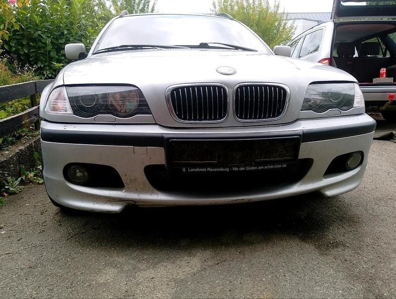 Silber Gebraucht 2000 BMW 320 Kombi | 1.200 € (Superpreis) - Bild 1/4