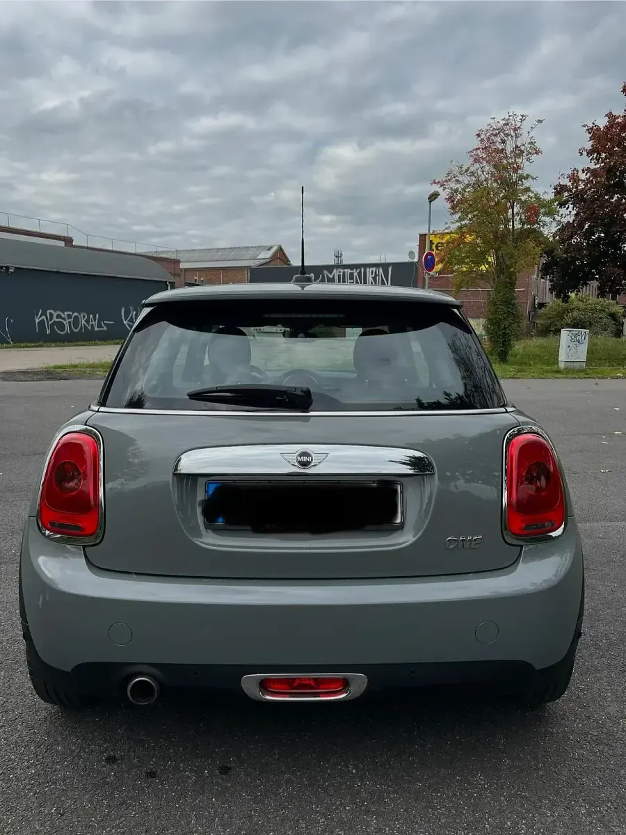 Usata Mini ONE 102 CV (75 kW) 2018 Grigio Utilitaria