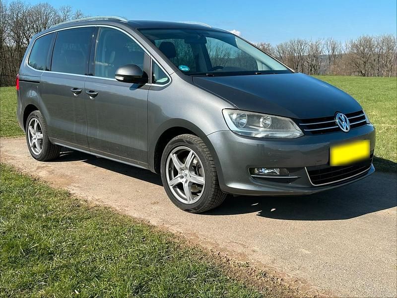 Gebraucht VW Sharan 140 PS (102 kW) 2012 Grau Van / Kleinbus