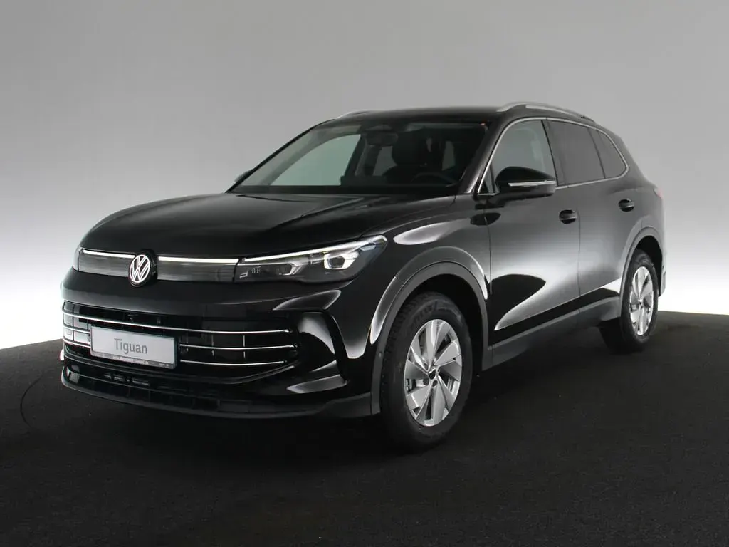 Neu VW Tiguan Elegance 150 PS (110 kW) 2026 Schwarz / grenadillschwarz SUV
