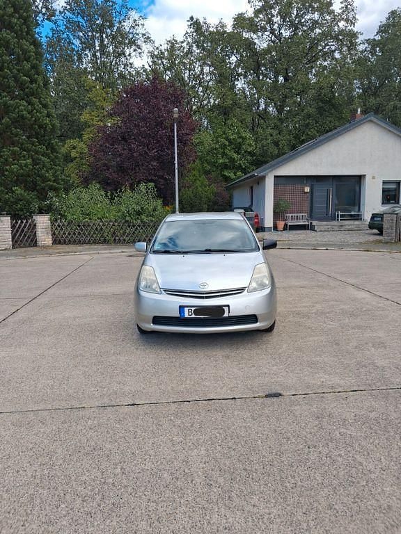 Silber Gebraucht 2005 Toyota Prius Sol Kleinwagen | 3.250 € (Fairer Preis) - Bild 1/4
