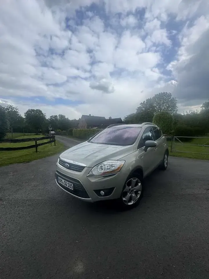 Gebraucht Ford Kuga Titanium 170 PS (125 kW) 2008 Beige SUV