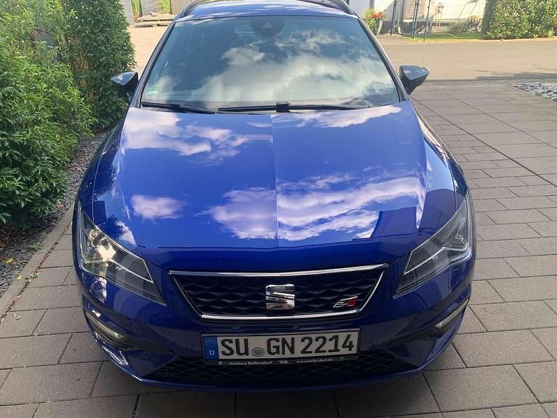 Blau Gebraucht 2018 Seat Leon ST Kombi | 18.060 € (Fairer Preis) - Bild 1/4