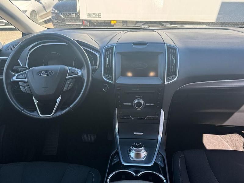 Gebraucht Ford S-MAX Titanium 190 PS (139 kW) 2018 Schwarz Van / Kleinbus