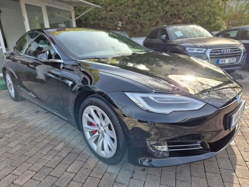 Second-hand Tesla Model S Performance 567 kW (772 CP) 2019 Negru Hatchback