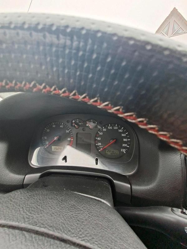 Gebraucht VW Golf IV 75 PS (55 kW) 2001 Silber Kleinwagen