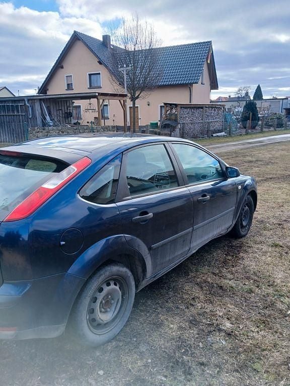 Gebraucht Ford Focus 125 PS (91 kW) 2006 Blau Limousine
