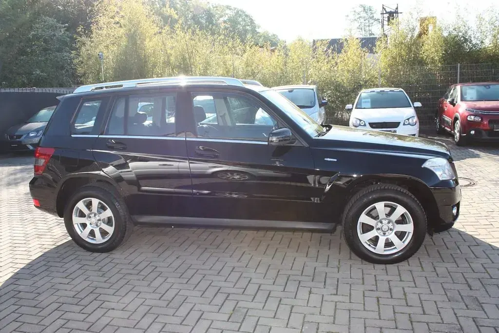 Gebraucht Mercedes GLK200 143 PS (105 kW) 2011 Schwarz SUV
