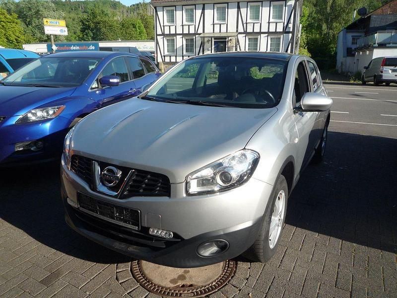 Silver (m) Gebraucht 2010 Nissan Qashqai Acenta SUV | 5.999 € (Fairer Preis) - Bild 1/4