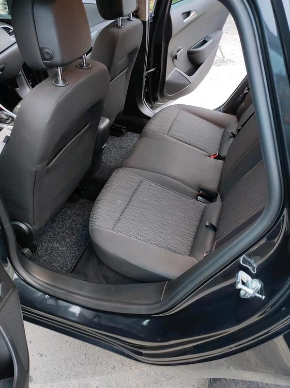 Gebraucht Opel Astra 136 PS (100 kW) 2015 Schwarz Kombi