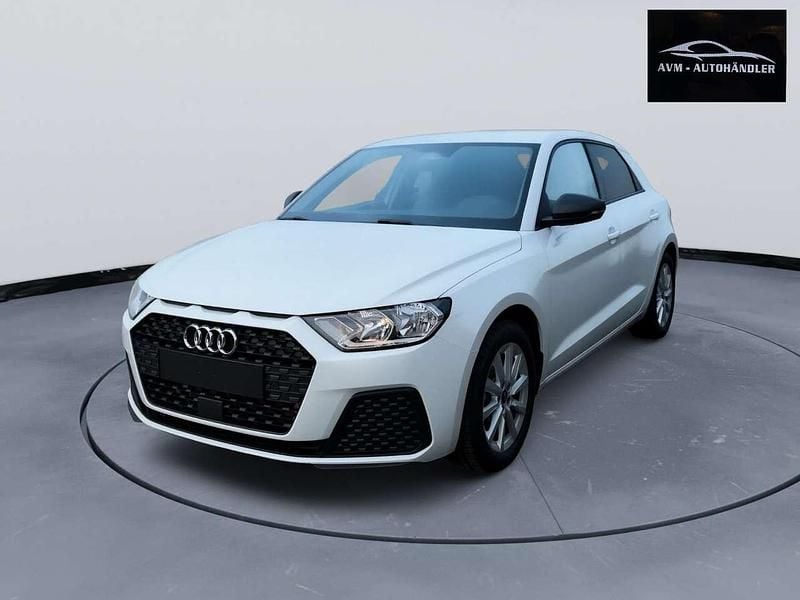Neu Audi A1 Basis 95 PS (69 kW) 2026 Cortinaweiß SUV