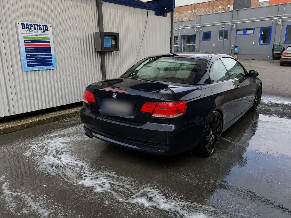 Gebraucht BMW 330 Cabriolet 245 PS (180 kW) 2009 Blau Cabrio
