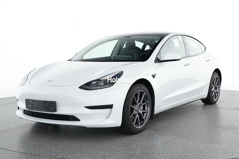 Weiß Gebraucht 2021 Tesla Model 3 Standard Range Plus Limousine | 23.144 € (Superpreis) - Bild 1/4