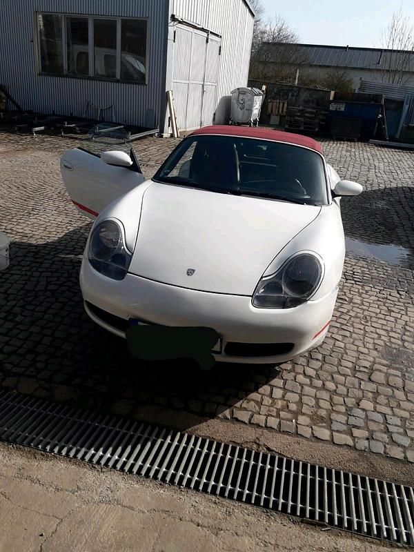 Gebraucht Porsche 986 Boxster 220 PS (161 kW) 2001 Weiß Cabrio