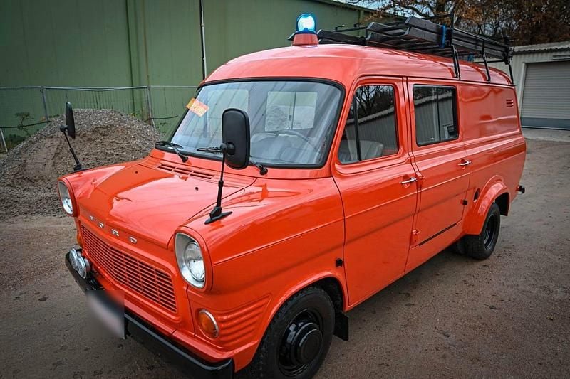 Usata Ford Transit 65 CV (47 kW) 1972 Rosso Monovolume