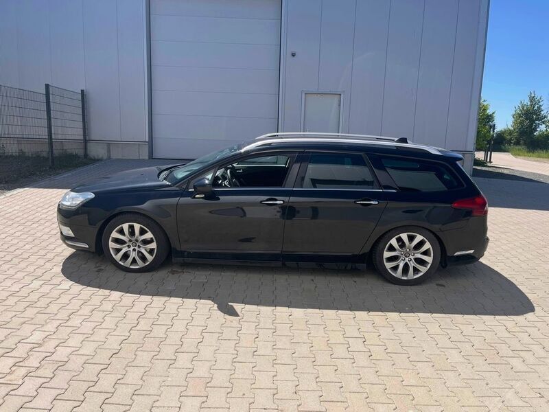 Schwarz Gebraucht 2010 Citroën C5 Exclusive Kombi | 6.150 € (Guter Preis) - Bild 1/4