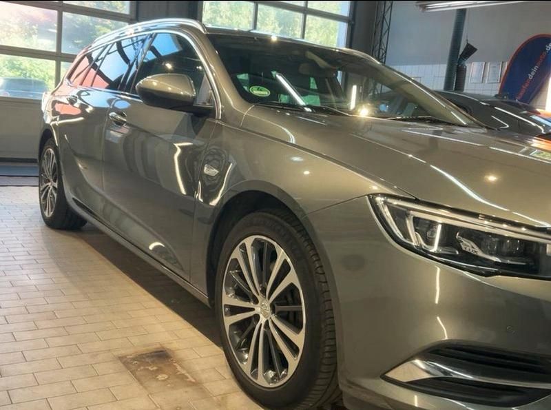 Grau Gebraucht 2019 Opel Insignia Kombi | 13.900 € (Guter Preis) - Bild 1/4