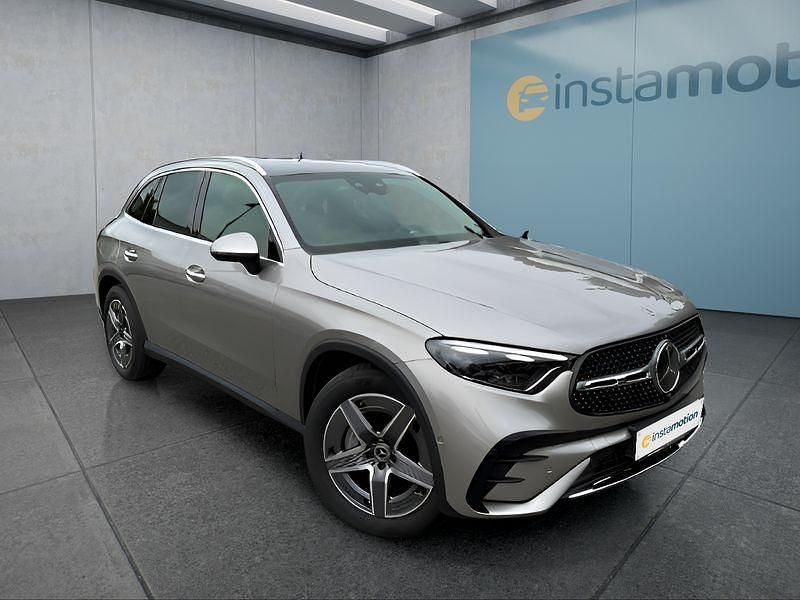 Gebraucht Mercedes GLC220 197 PS (144 kW) 2024 Silber SUV