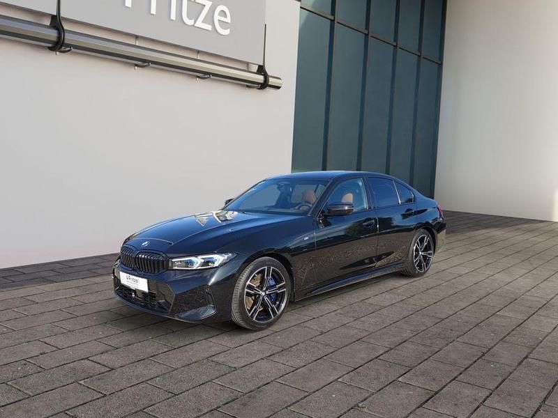 Schwarz Gebraucht 2024 BMW 330 Comfort Edition Limousine | 46.735 € (Etwas zu teuer) - Bild 1/4