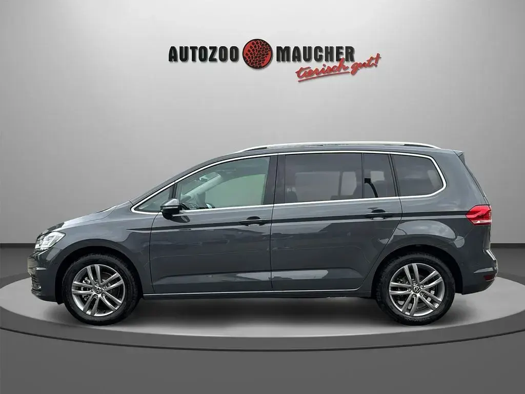 Neu VW Touran 150 PS (110 kW) 2025 Delfingrau metallic Van / Kleinbus