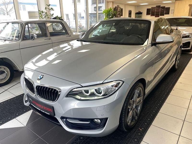 Gebraucht BMW 220 Sport Line 184 PS (135 kW) 2016 Silber Cabrio