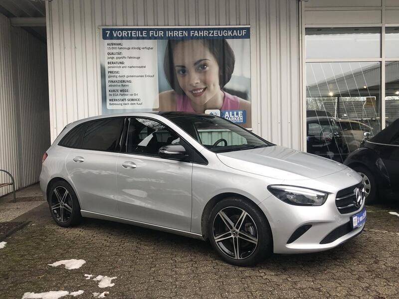 Silber metallic Gebraucht 2022 Mercedes B200 Progressive Van / Kleinbus | 28.760 € (Teuer) - Bild 1/4