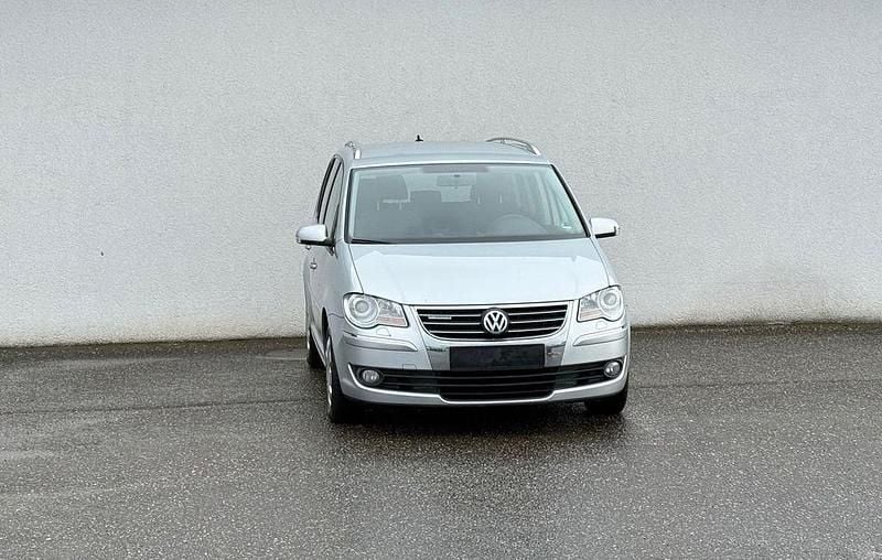 Gebraucht VW Touran Highline 105 PS (77 kW) 2009 Silber Van / Kleinbus
