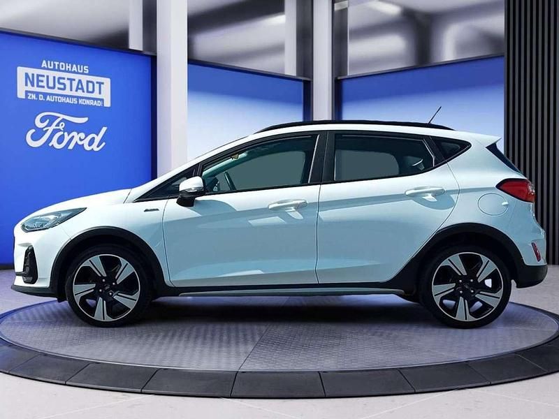 Gebraucht Ford Fiesta Active 101 PS (74 kW) 2022 Frozen white Kleinwagen
