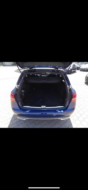 Gebraucht Mercedes C220 194 PS (142 kW) 2018 Blau Kombi