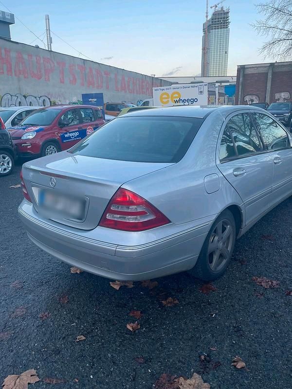 Gebraucht Mercedes 180 143 PS (105 kW) 2002 Silber Limousine