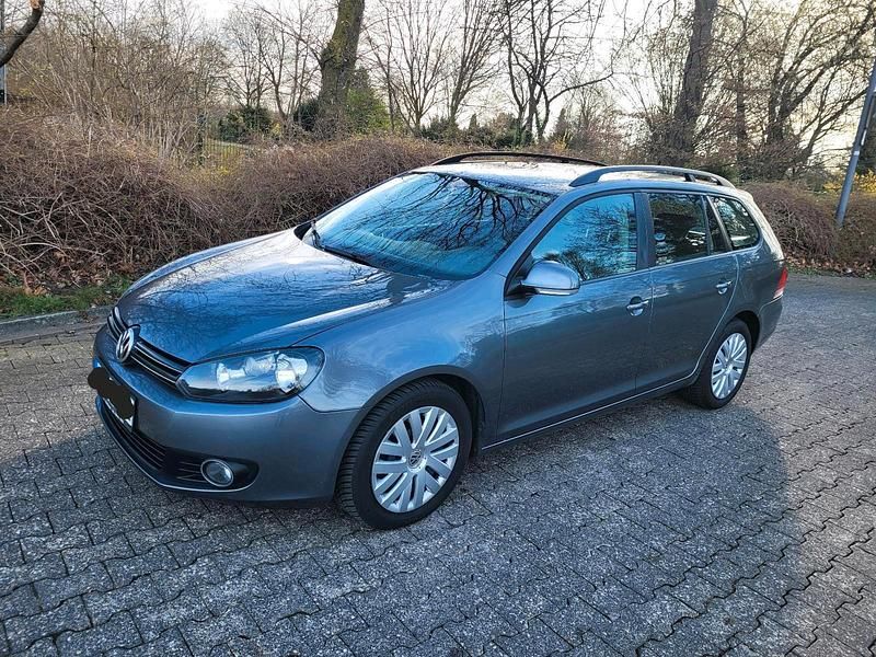 Gebraucht VW Golf VII 105 PS (77 kW) 2012 Grau Kombi