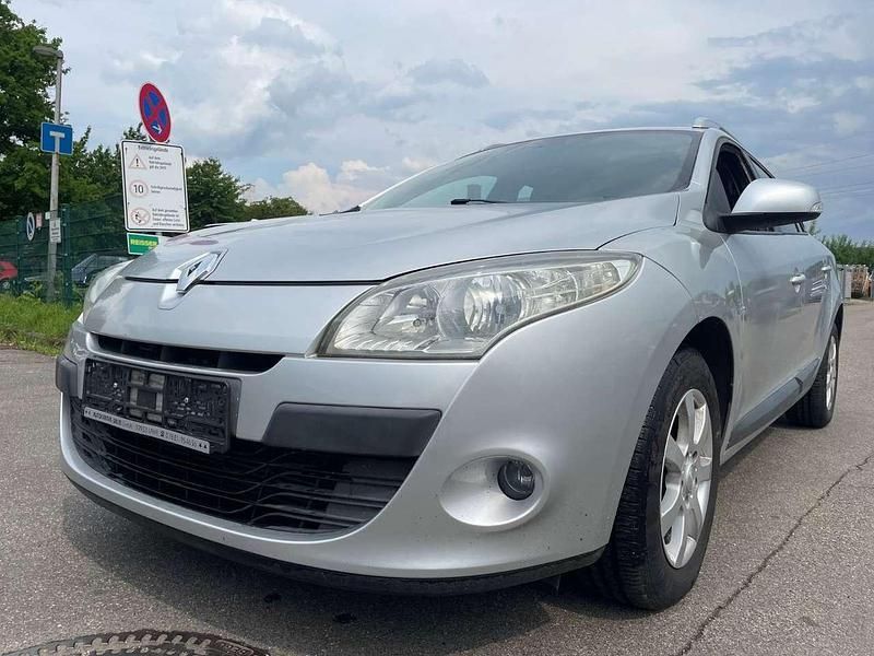 Grey metallic Gebraucht 2010 Renault Mégane GrandTour Expression Kombi | 4.800 € (Fairer Preis) - Bild 1/4
