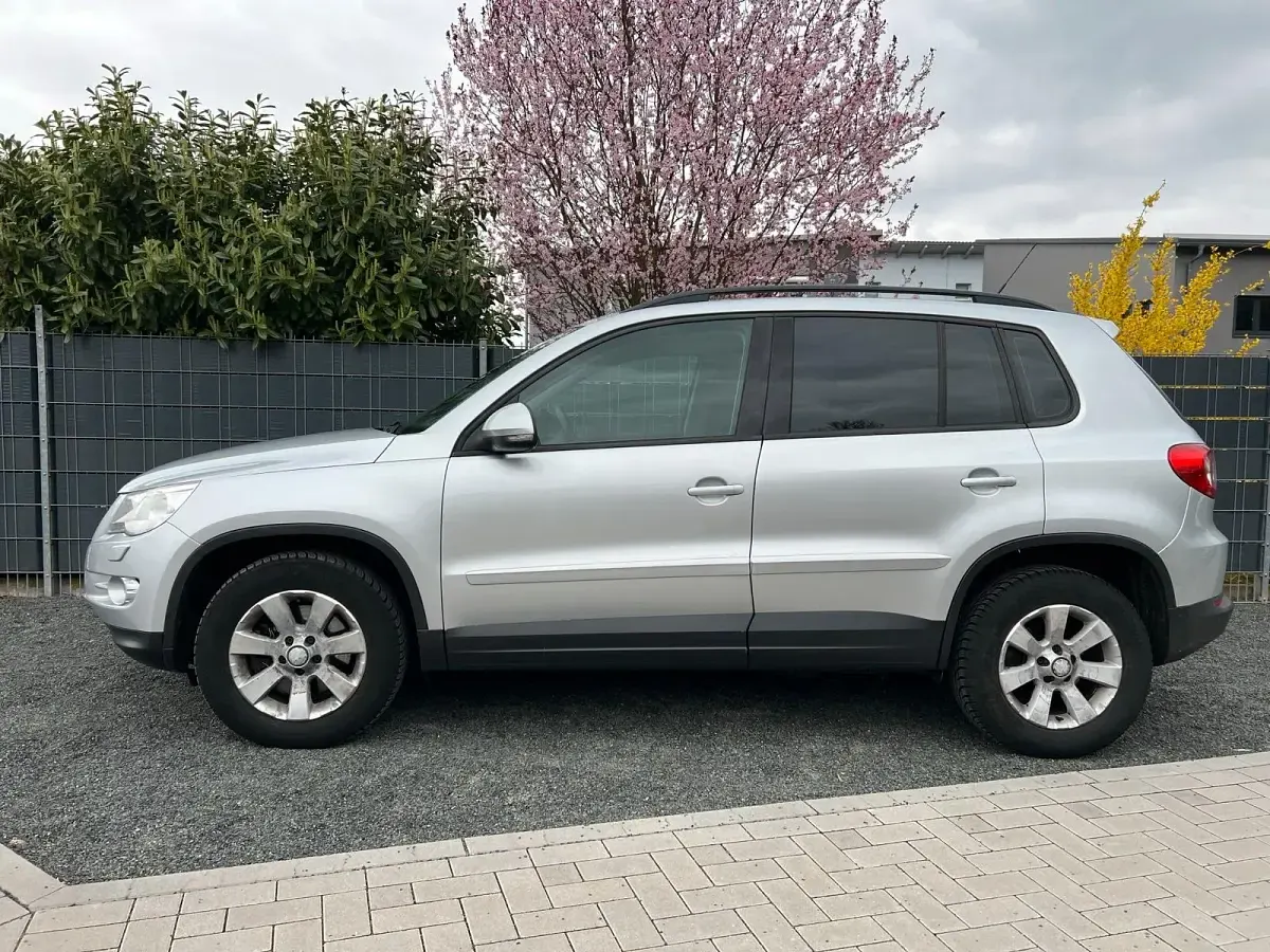 Używany VW Tiguan 140 KM (102 kW) 2007 Srebrny SUV