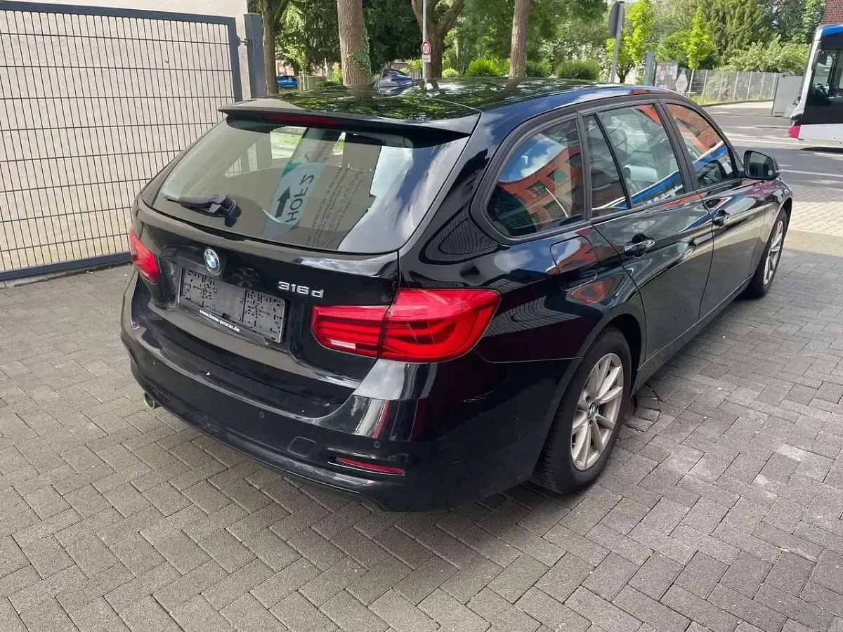 Gebraucht BMW 316 Advantage 116 PS (85 kW) 2015 Schwarz ii Kombi