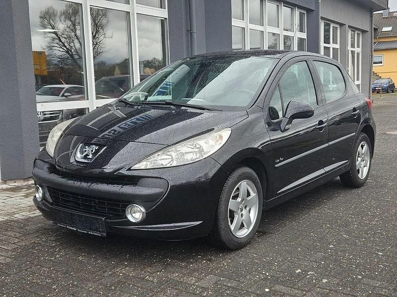 Gebraucht Peugeot 207 Urban Move 73 PS (53 kW) 2009 Schwarz Limousine