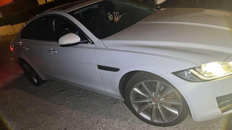 Gebraucht 2018 Jaguar XF Prestige Limousine | 19.800 € (Fairer Preis) - Bild 1/4