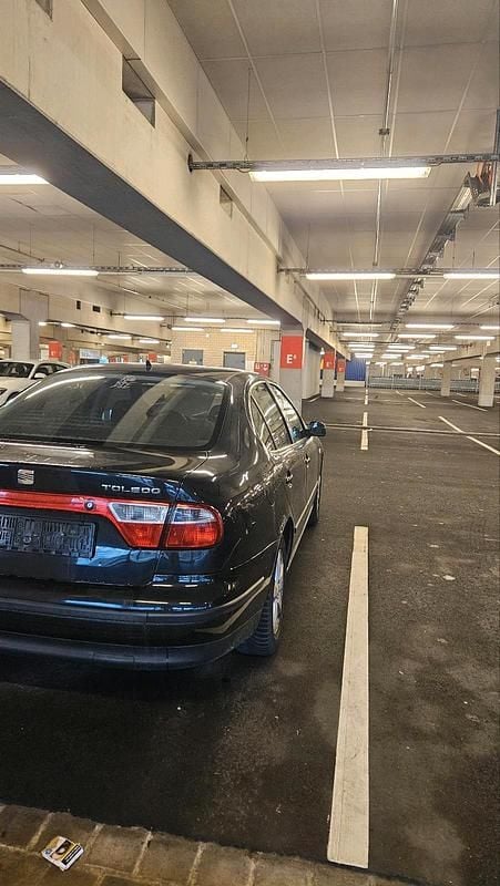 Gebraucht Seat Toledo 101 PS (74 kW) 2000 Schwarz Limousine