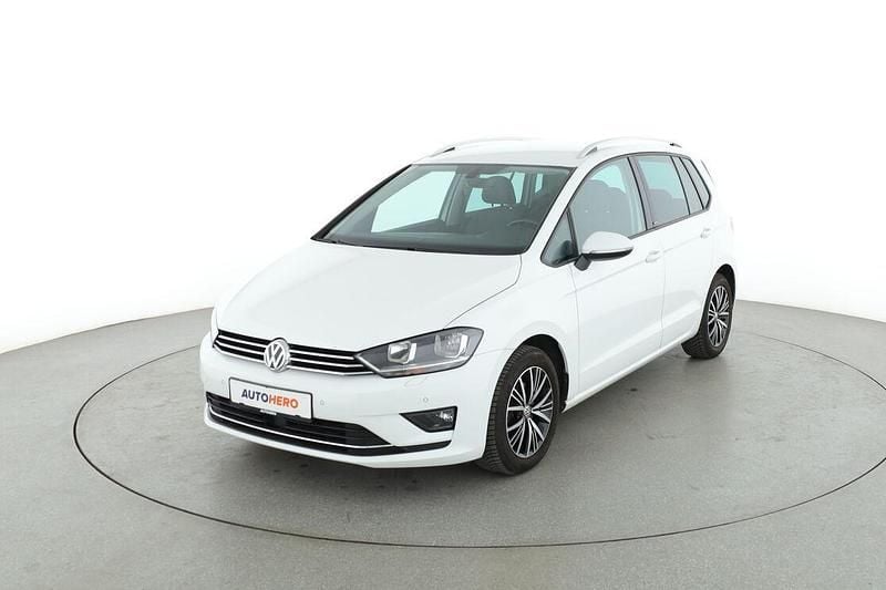Weiß Gebraucht 2017 VW Golf Sportsvan Allstar Van / Kleinbus | 13.260 € (Fairer Preis) - Bild 1/3