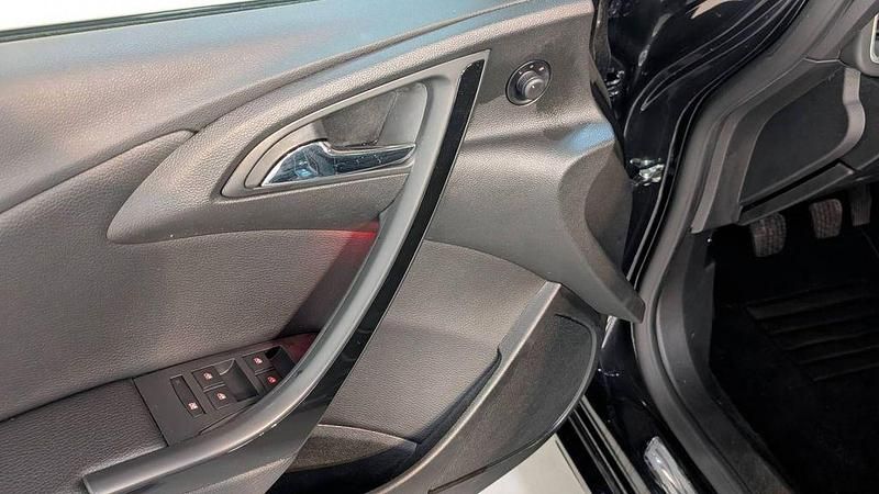 Gebraucht Opel Astra OPC 170 PS (125 kW) 2014 Schwarz Limousine