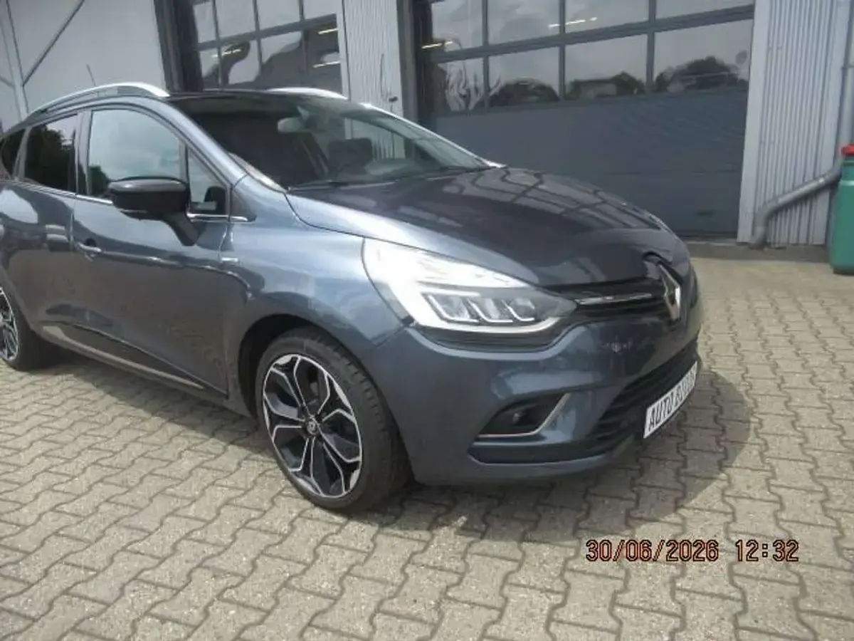 Gebraucht Renault Clio Bose Edition 118 PS (86 kW) 2018 Titangrau Kombi