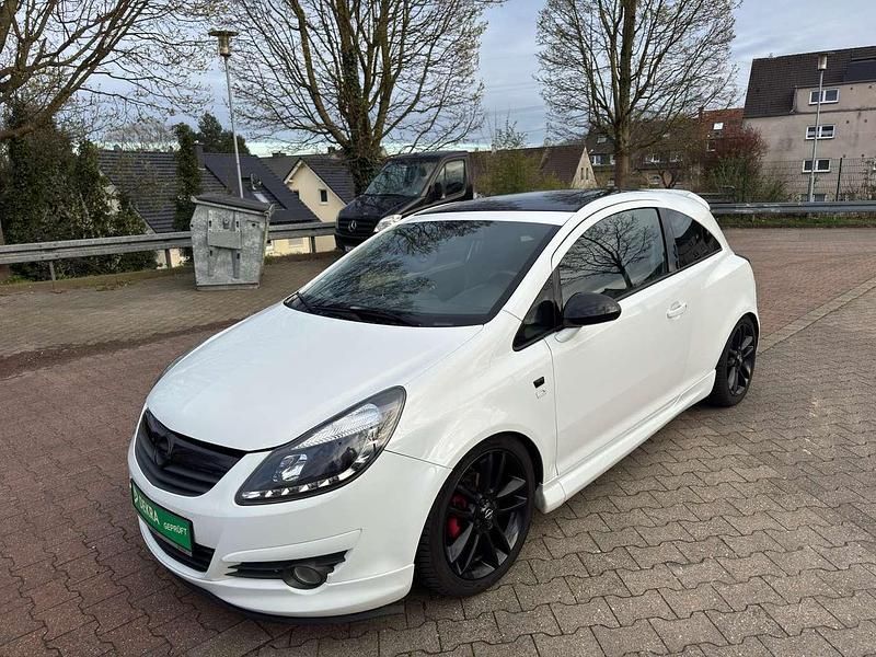 Gebraucht Opel Corsa Edition 90 PS (66 kW) 2008 Casablancaweiss/saphirschwarz Kleinwagen