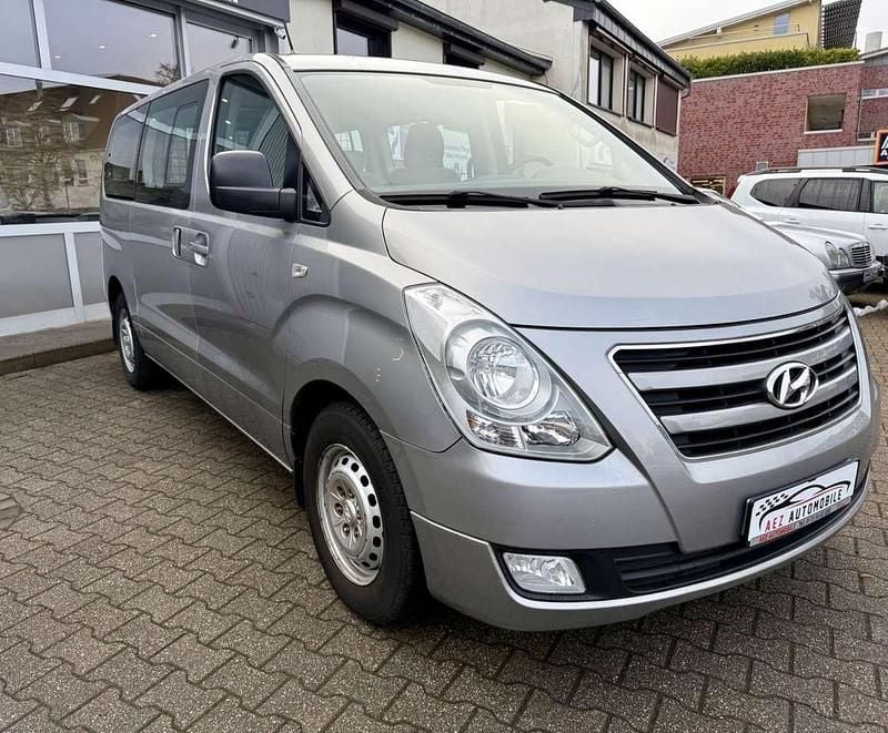 Gebraucht Hyundai H-1 136 PS (100 kW) 2013 Grau Van / Kleinbus